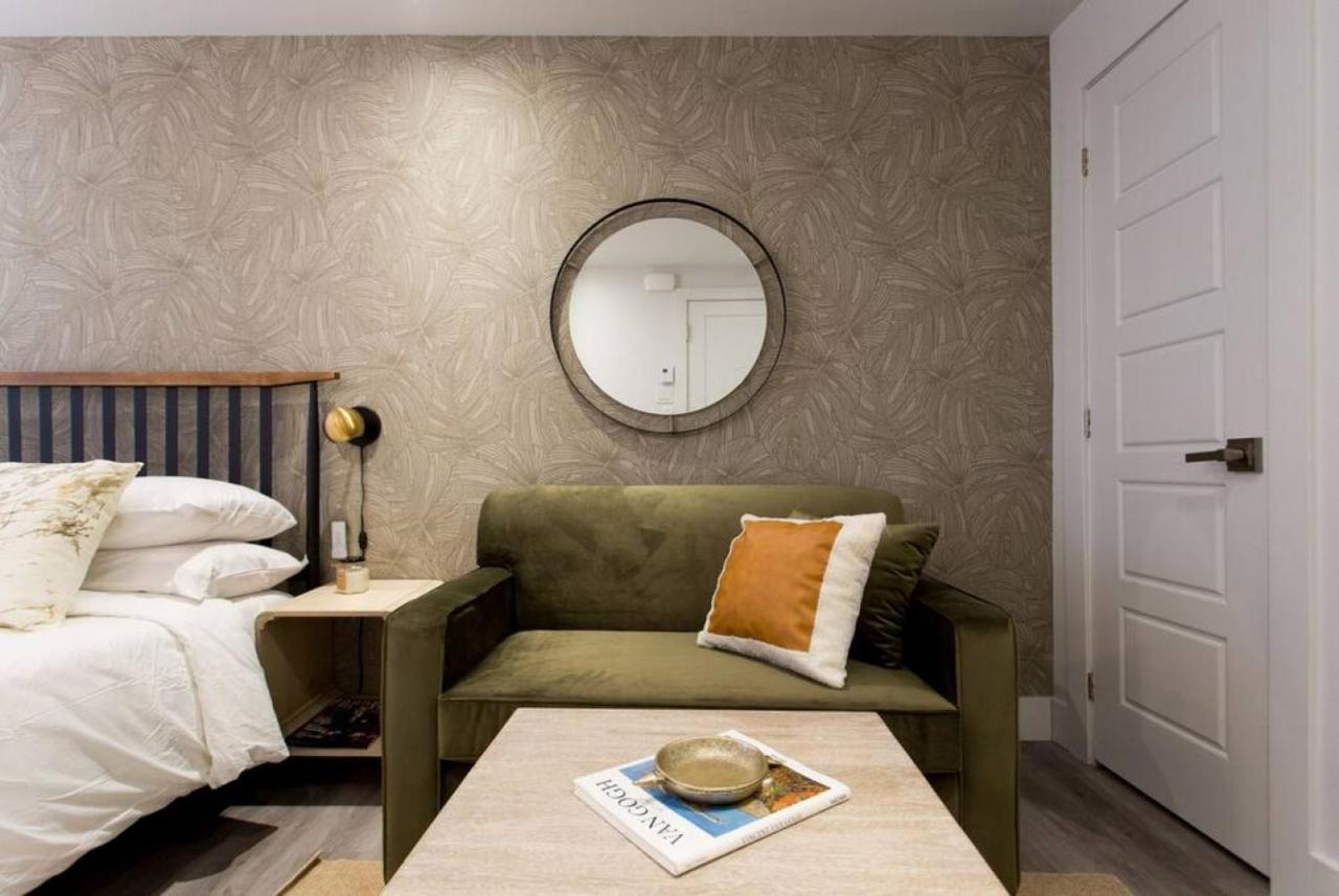Palms Little Italy Studio With Full Bathroom By Denstays Montréal Exterior foto
