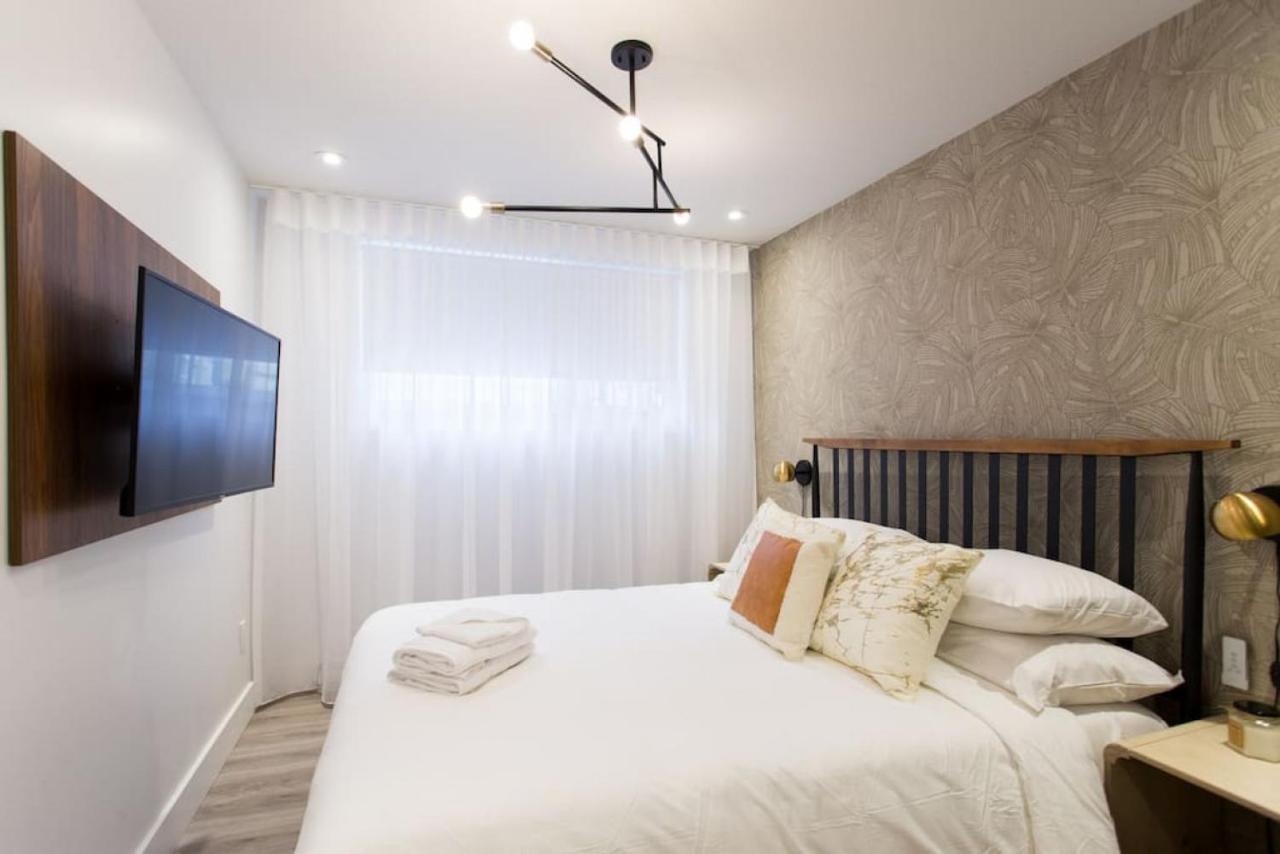 Palms Little Italy Studio With Full Bathroom By Denstays Montréal Exterior foto
