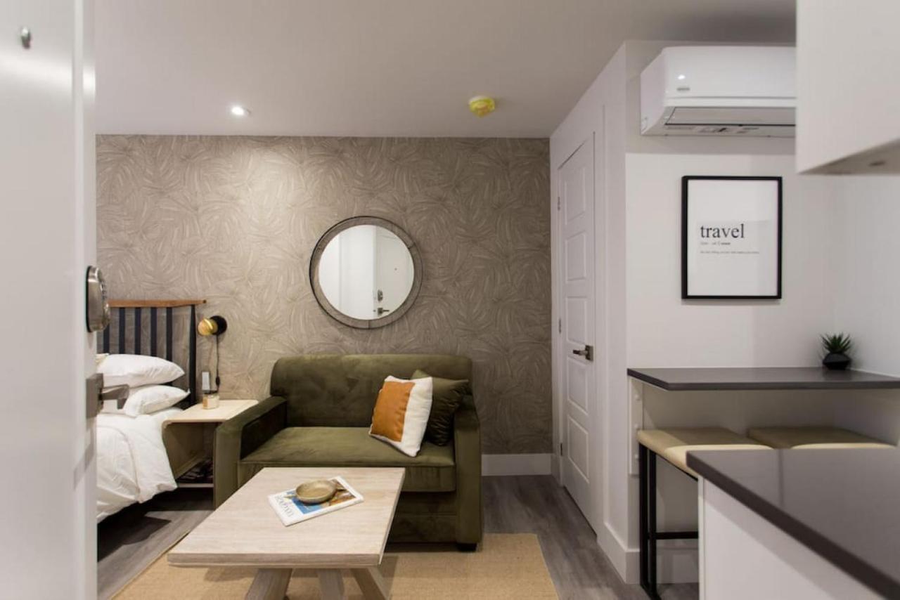 Palms Little Italy Studio With Full Bathroom By Denstays Montréal Exterior foto